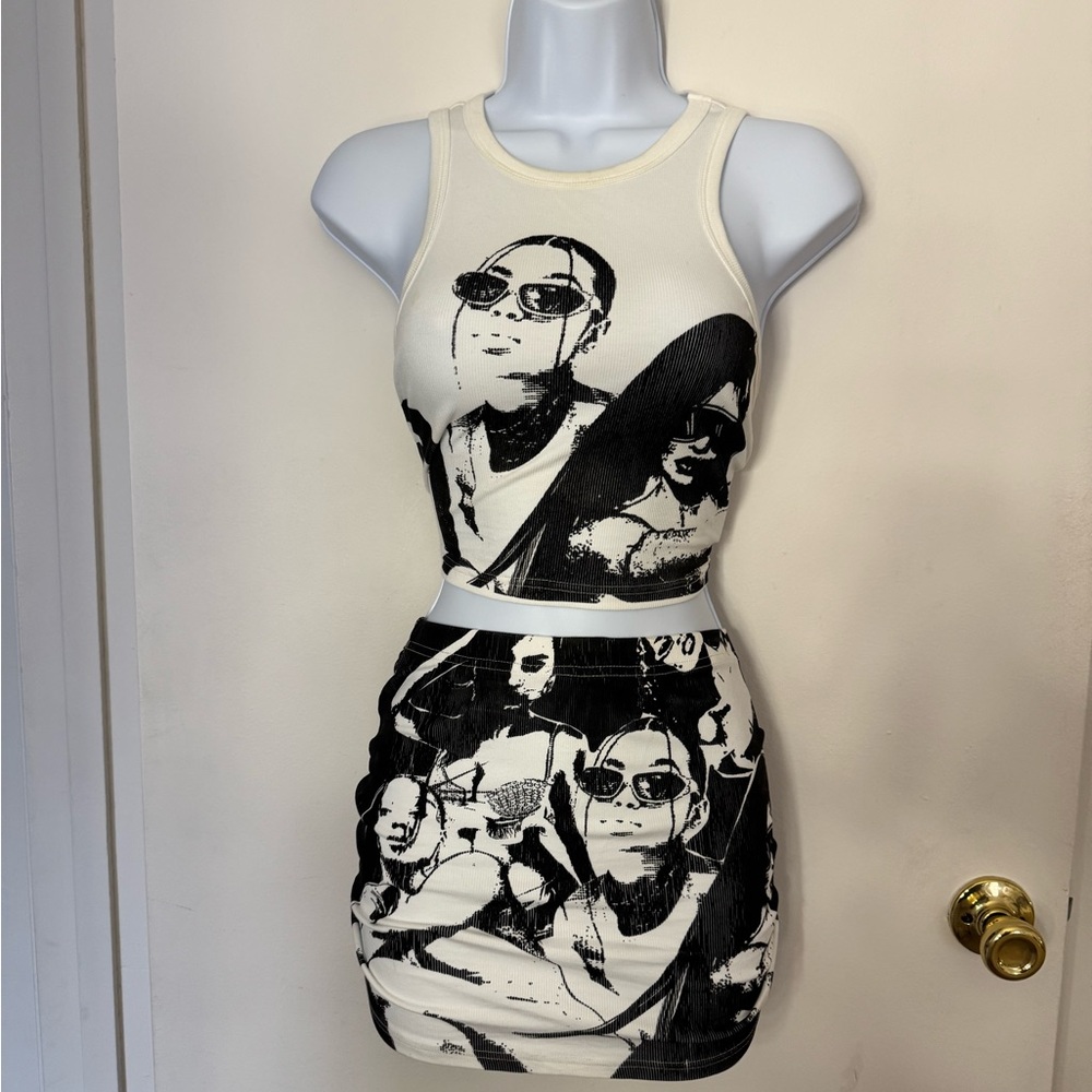Stylish Black and Off White Graphic Two Piece Set
